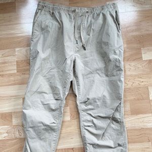American Eagle cargo pants